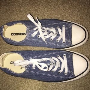 Converse All-Star size 9.5 women’s/ 7.5 men’s